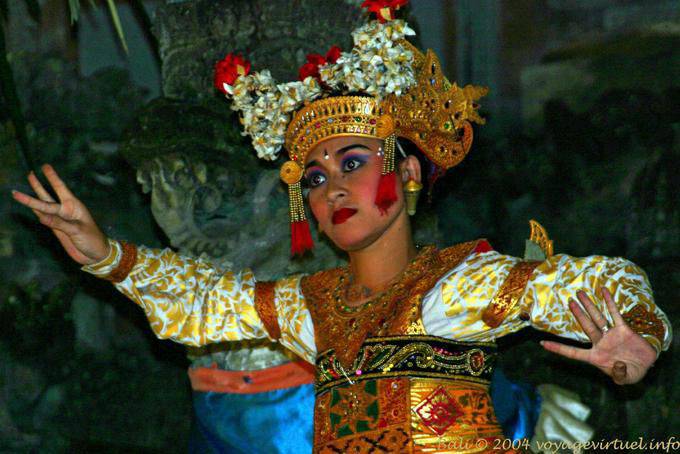 Dancer Legong, Barong dance - Bali