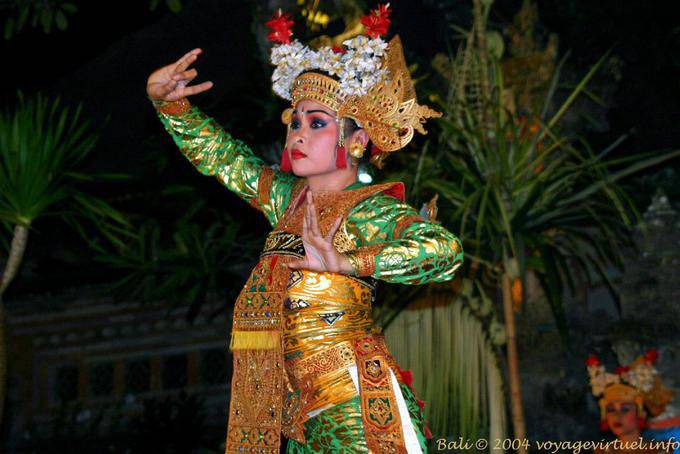 Legong dancer, Ubud, Barong Dance - Bali