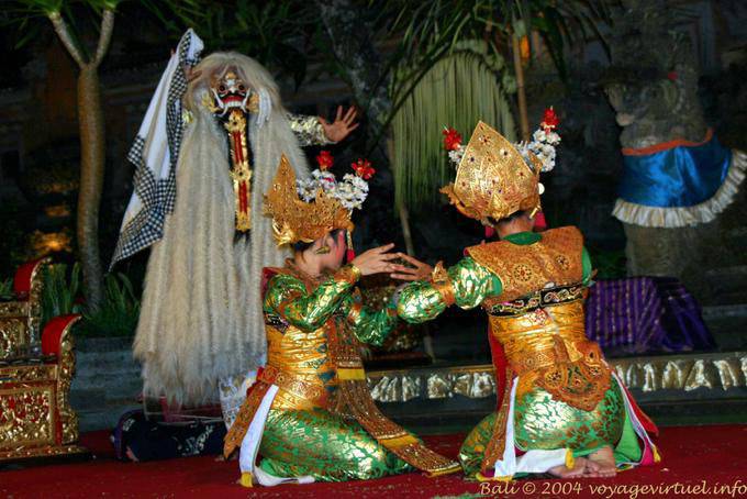 Arrival of Barong, Ubud Balinese dance - Bali