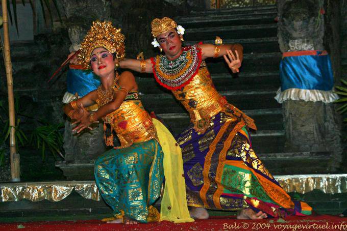 Dance Expressions, Ubud Barong dance - Bali