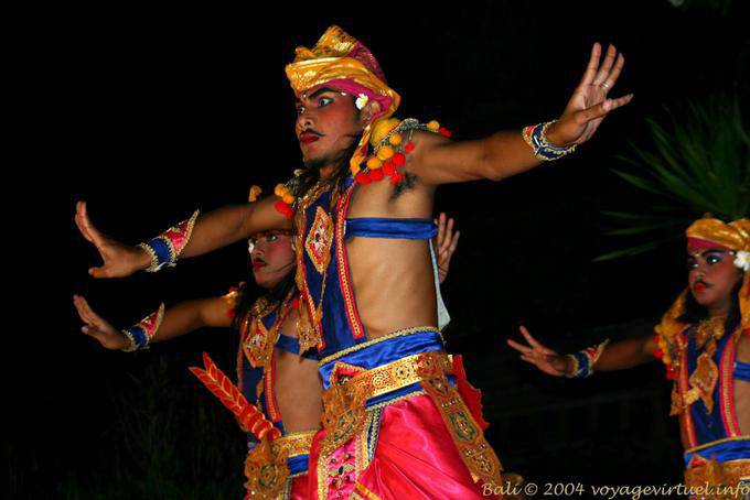 Manicure Barong Ubud, Balinese dance - Bali