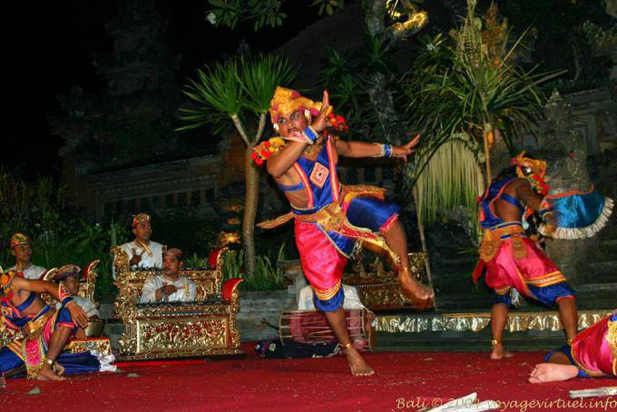 War Dance, Ubud Barong dance - Bali