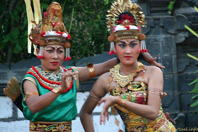 Facial expressions of the dancers, Kecak dance at Uluwatu - Bali