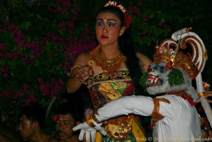 Intervention of Hanuman, the chief of monkeys, Uluwatu Kecak dance - Bali