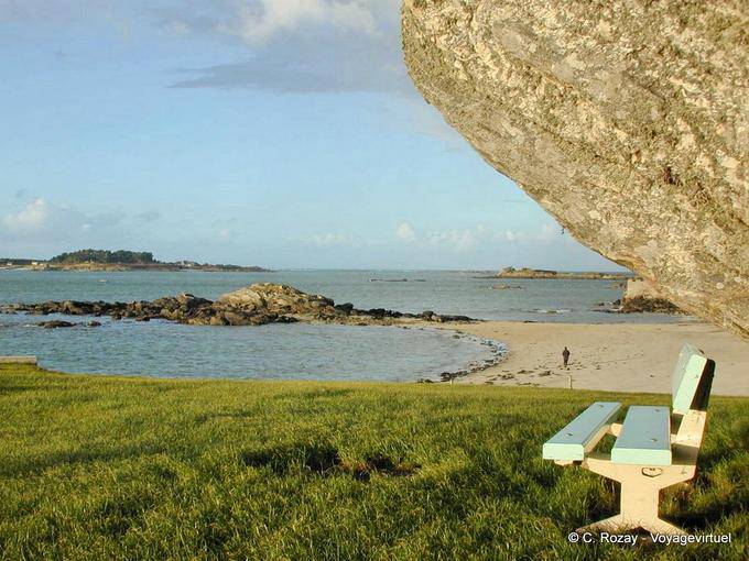 The bench under the rock, Bénodet, Brittany - France