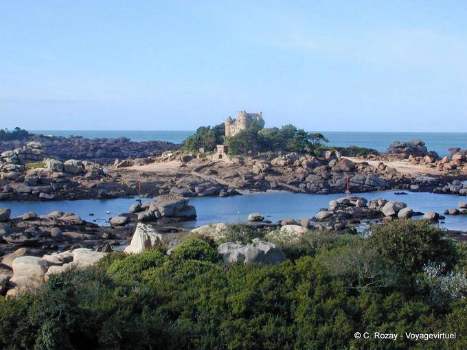 The channel to the island of Costaérès, Saint Guirec, Brittany - France