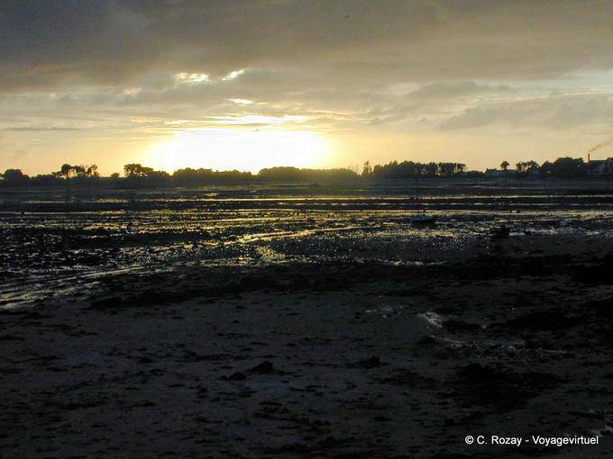 Low tide at sunset, Laber, Roscoff, Brittany - France