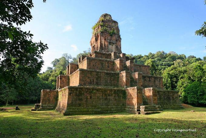 View of the pyramidal Baksei-Chamkrong, Angkor, Cambodia