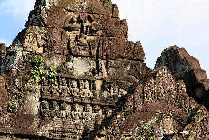 Gable roof on a building, Banteay Samre, Angkor, Cambodia