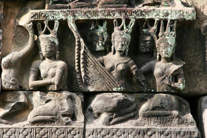 Carved musicians, fragment, Banteay Samre, Angkor, Cambodia