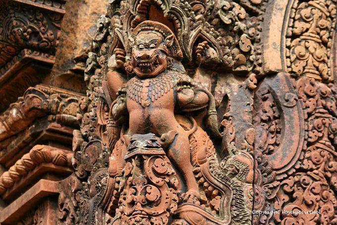 Emerging from the jaws of makaras, Simha lion, Banteay Srei, Angkor, Cambodia