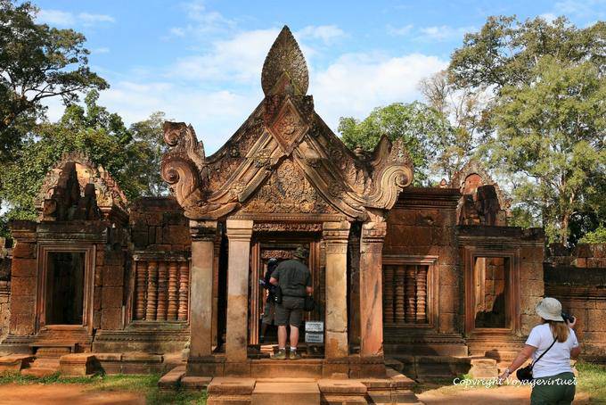 Gopura of the second enclosure, Banteay Srei, Angkor, Cambodia