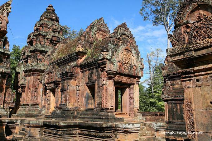 The central shrine seen from behind, Banteay Srei, Angkor, Cambodia