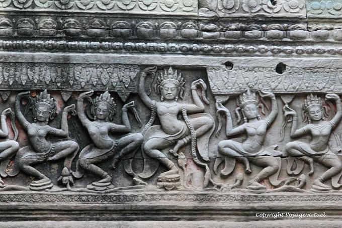 Erotic dancers, Preah Khan, Angkor, Cambodia