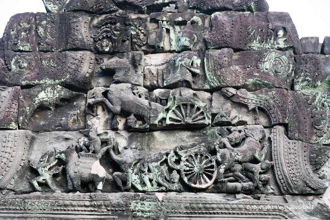Warrior scene with tanks, pediment, Preah Khan, Angkor, Cambodia