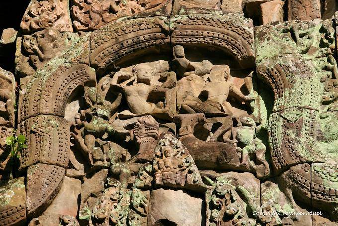 Dancers and animals involved, Thommanon, Angkor, Cambodia