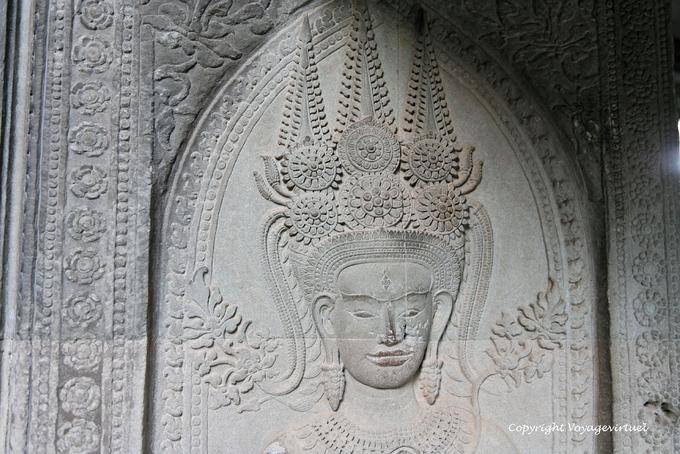 Portrait of an apsara performed in the temple of Angkor Wat, Angkor, Cambodia