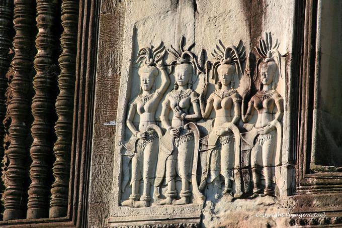 Asparas Force on the outside of a gallery, Angkor Wat, Angkor, Cambodia