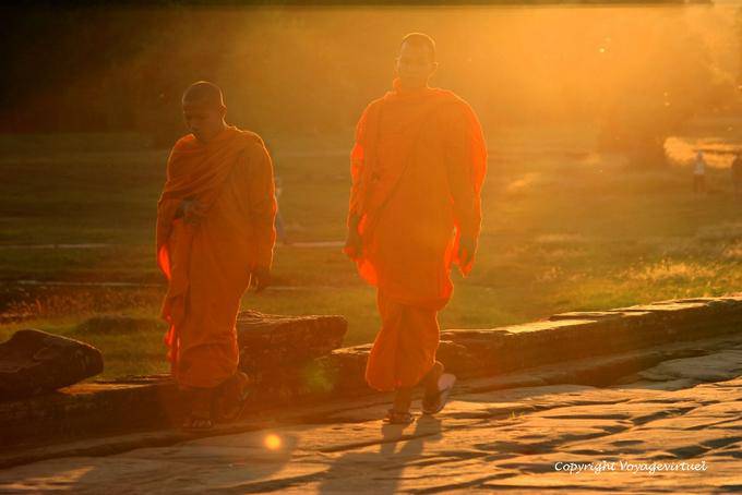 Monks walking in the sunset, Angkor Wat, Angkor, Cambodia