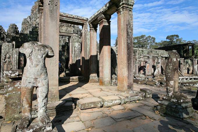 Outdoor statues Bayon, Angkor Thom, Angkor, Cambodia