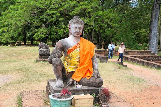 Copy of the statue of the dead king of leprosy, Terrace of the Leper King, Angkor Thom, Angkor, Cambodia