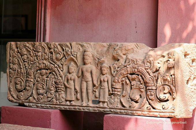 Lintel Baphuon style from Kampong Thom, Phnom Penh Museum - Cambodia
