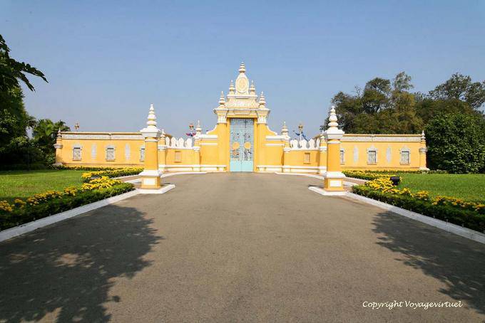 The Gate of Victory (Victory Gate), Royal Palace, Phnom Penh - Cambodia