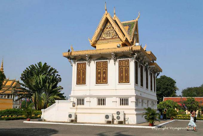 Hor Samran Phirun side view of the Royal Palace, Phnom Penh - Cambodia