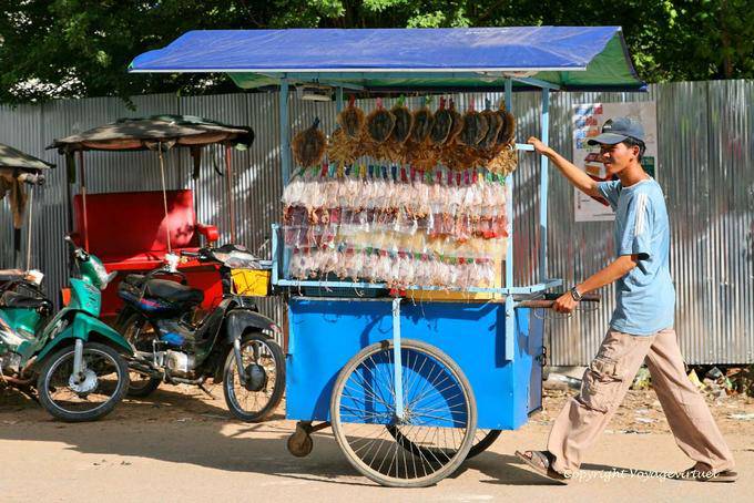 Street vendor in a street in Siem Reap - Cambodia