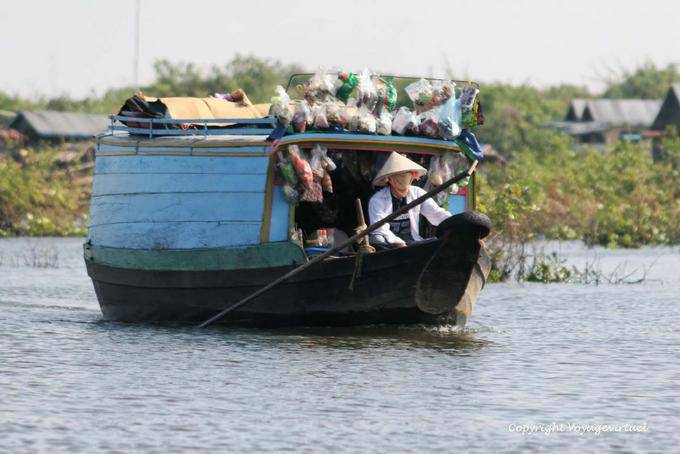 Marchand ambuland faceless Tonle Sap - Cambodia
