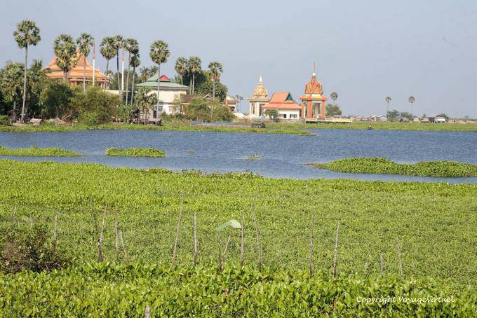 Temples on the banks of the Tonle Sap lake - Cambodia