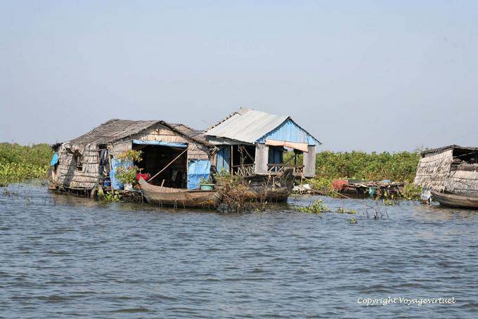 Fragile floating habitat on the Tonle Sap - Cambodia