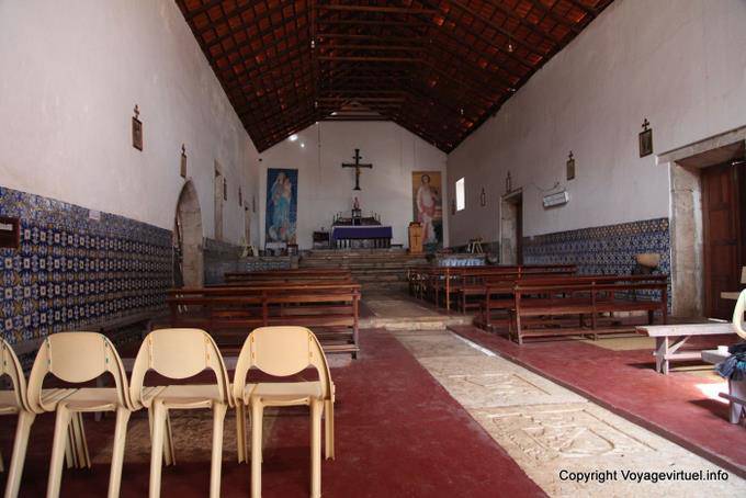 Santiago, Cidade Velha Igreja NS do Rosario in the nave - Cape Verde