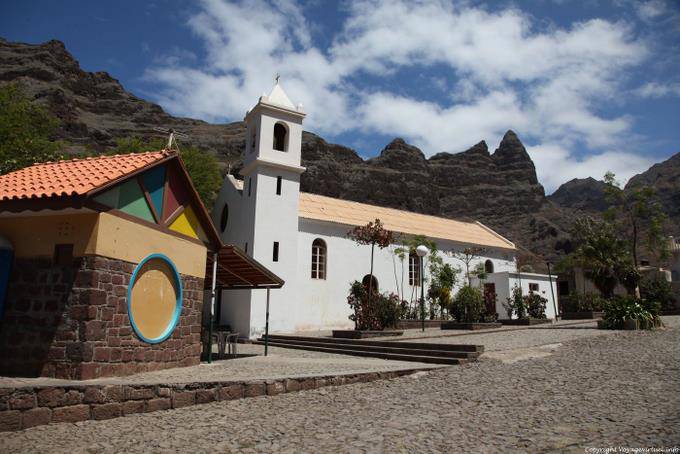 Santo Antão, Cha de Igreja, colorful symbols - Cape Verde