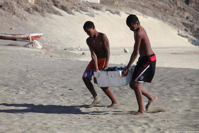São Vicente, Sao Pedro, fishing back - Cape Verde