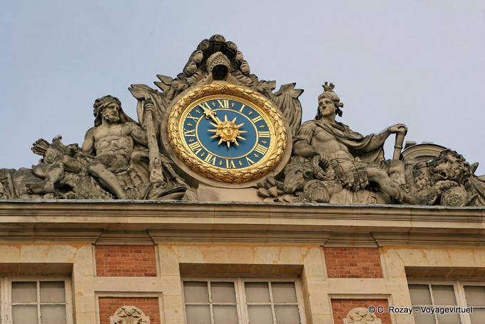 Central body clock, Versailles