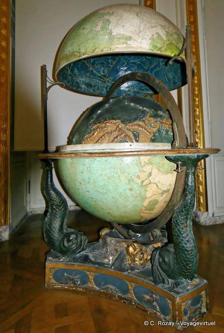 Celestial and terrestrial globe, Mancelle, Office of Dauphin, Versailles