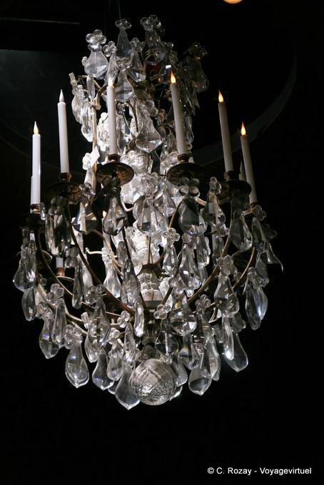 Hall of Mirrors, chandelier candles, Versailles