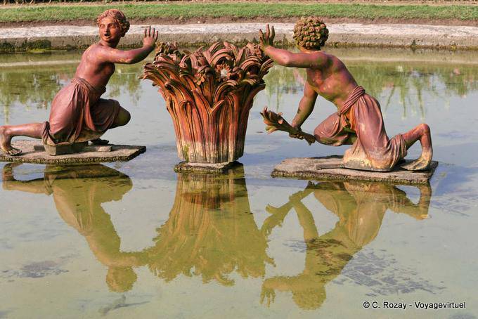 Pond to recognize, Versailles