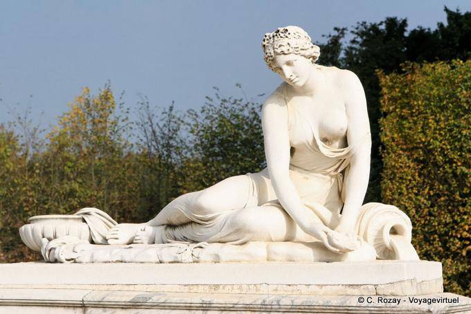 Nymph Statue in shell, Antoine Coysevox, Versailles