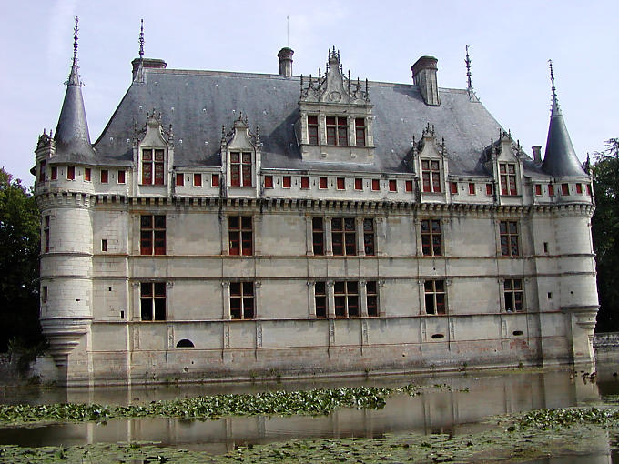Above the water lilies, Château d'Azay-le-Rideau, France.
