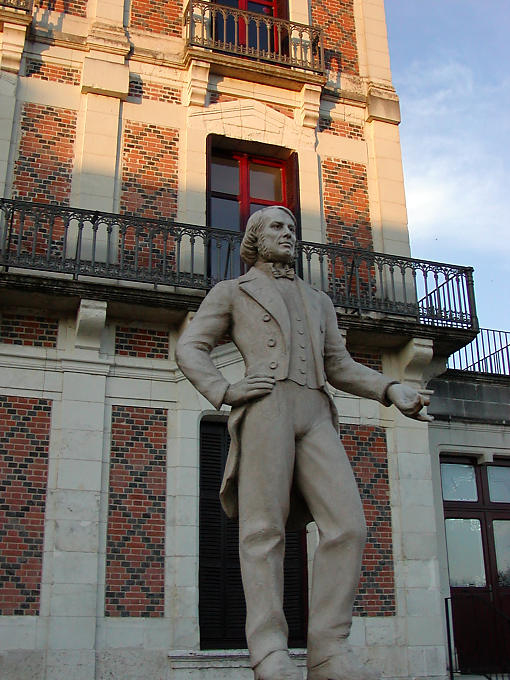 Statue of Robert Houdin, House of Magic in Blois, France.