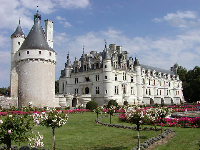 Garden of Catherine de Medici, Château de Chenonceau, France.