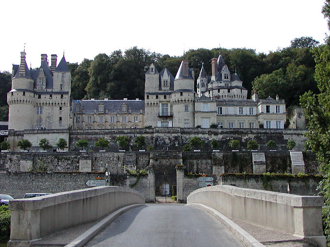 Bridge over the Indre, Château d'Ussé, France.