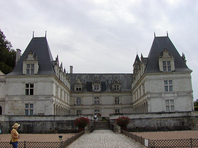 Perspective on the courtyard, Villandry, France.