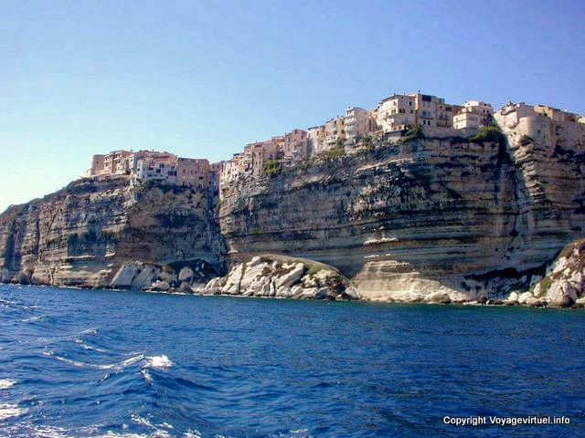 Bonifacio, another view of the cliffs, Corsica