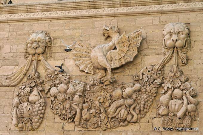 Sculptures on the right front of the Mint, Avignon, Provence, France