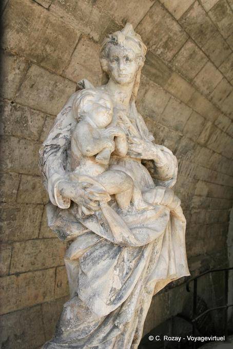 Virgin and Child in the lower chapel, Saint-Benezet Bridge, Avignon, Provence, France