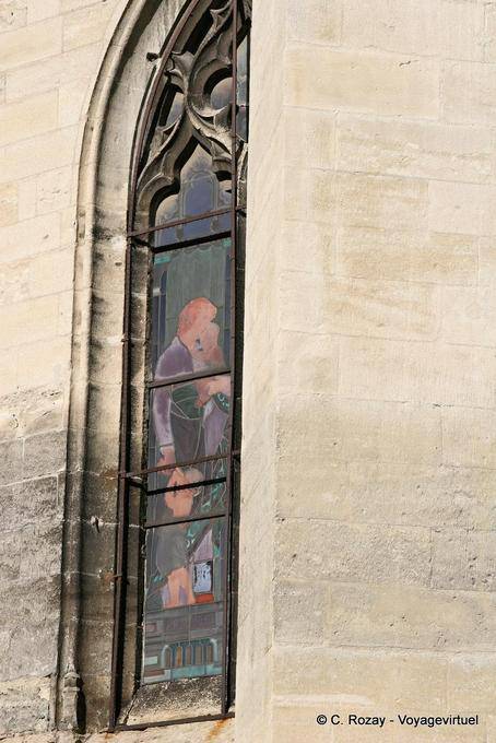 Stained seen from the outside, Collegiate St. Agricola, Avignon, Provence, France