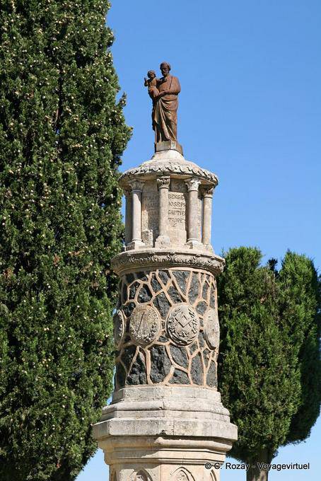Gassin, octagonal temple carrying the statue of St. Joseph, Provence, France
